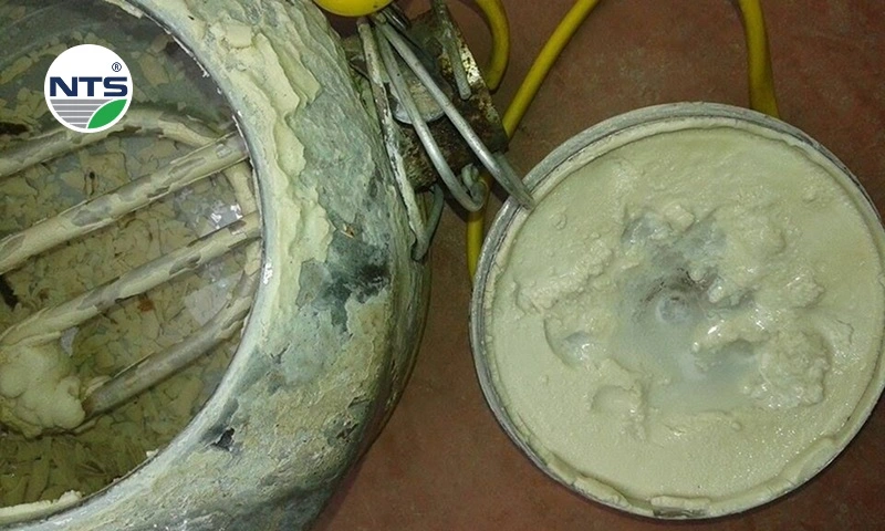 Dấu hiệu dễ nhận biết nước bị nhiễm đá vôi